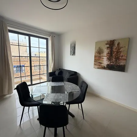 דירה Cozy Two Bedroom In